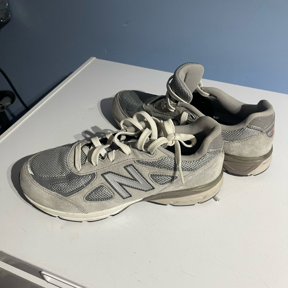 New Balance 990